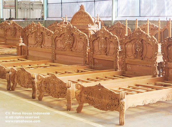 Rococo Bedroom Antique Mahogany Carving